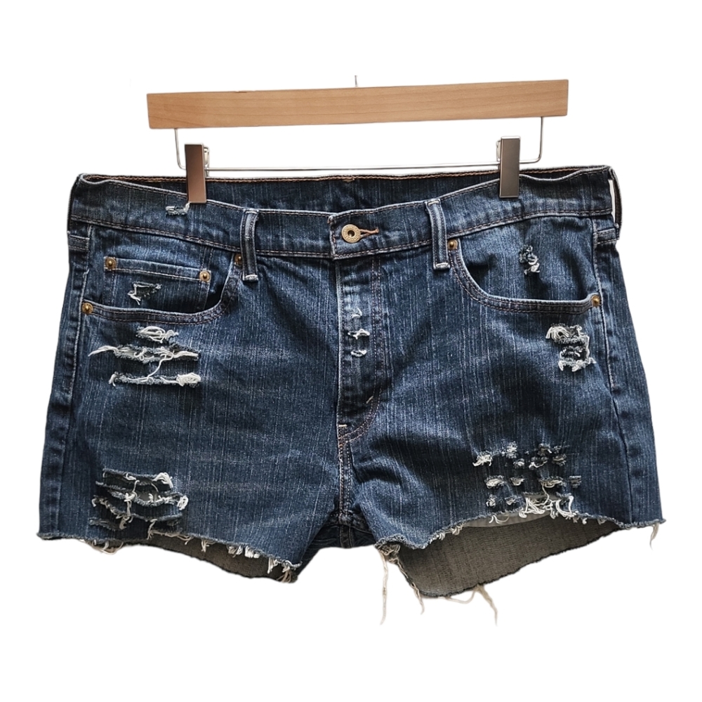 Levi 559 Cut Off's Distressed Grungecore Western Jean Shorts Size 36 Stretchy